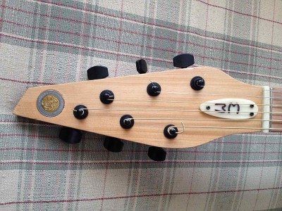 headstock.jpg