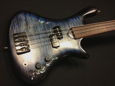 fretless.jpg