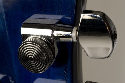 close-up of a Sperzel type locking tuner